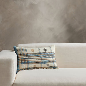 Kavia Pillow