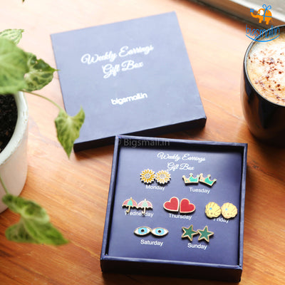 Weekly Earring Box