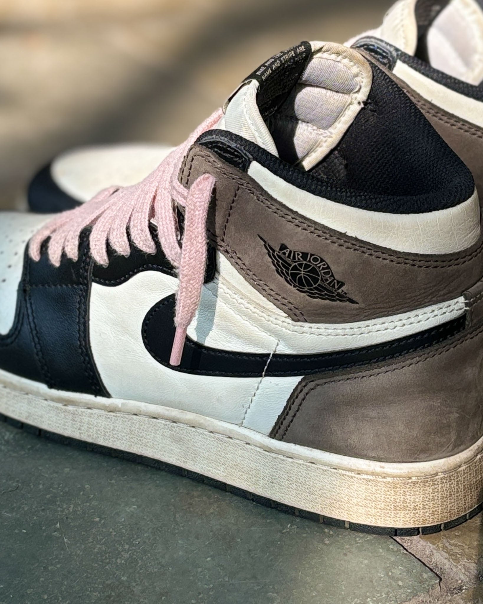 Nike Air Jordan 1 Retro High Dark Mocha