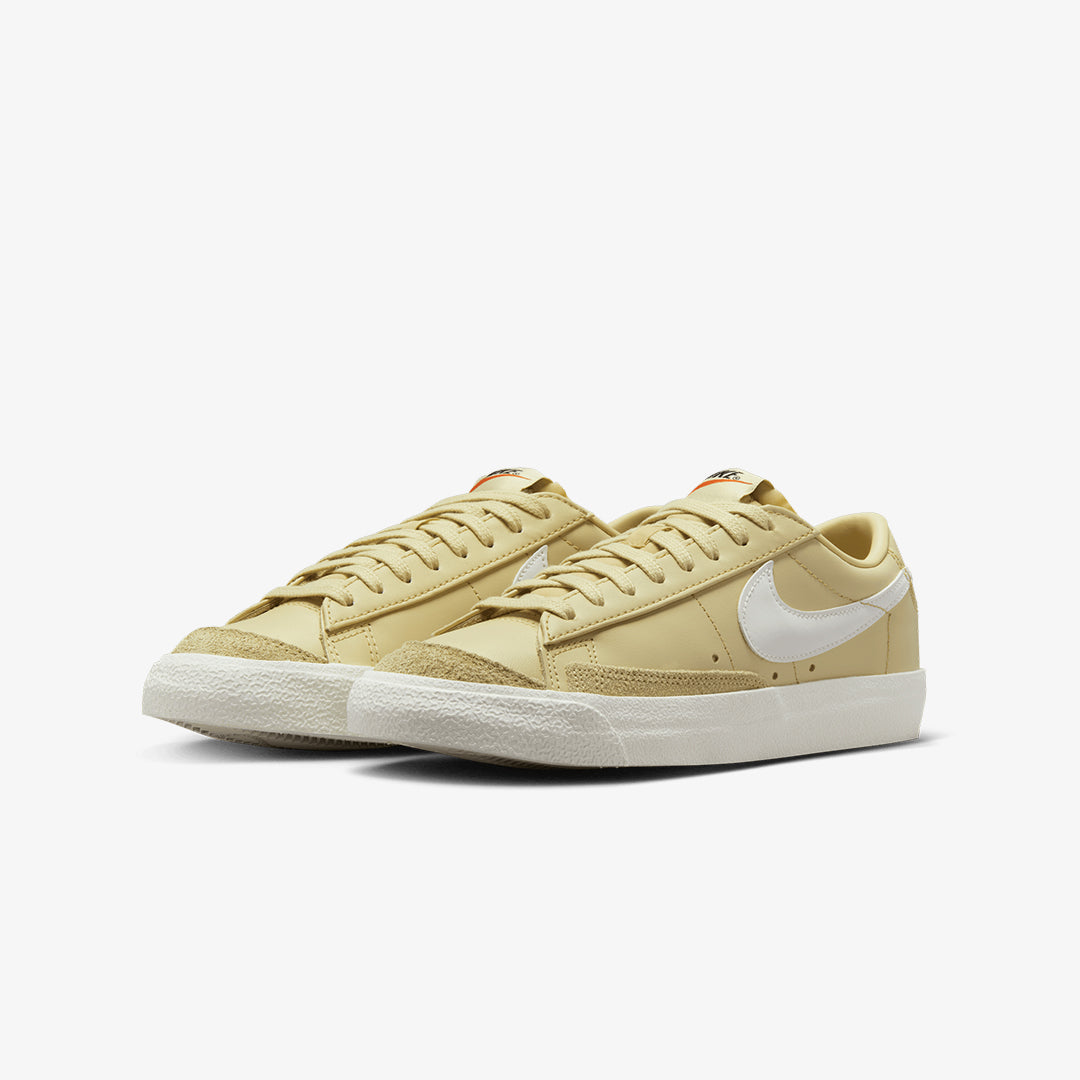 Nike | BLAZER LOW '77 { TEAM GOLD/SAIL