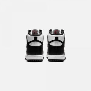 Nike | DUNK HIGH  { BLACK/WHITE