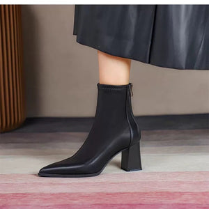 Noelia Short Leather Pointed Ankle Boots