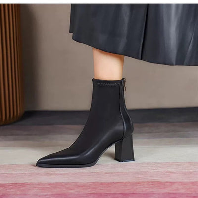 Noelia Short Leather Pointed Ankle Boots