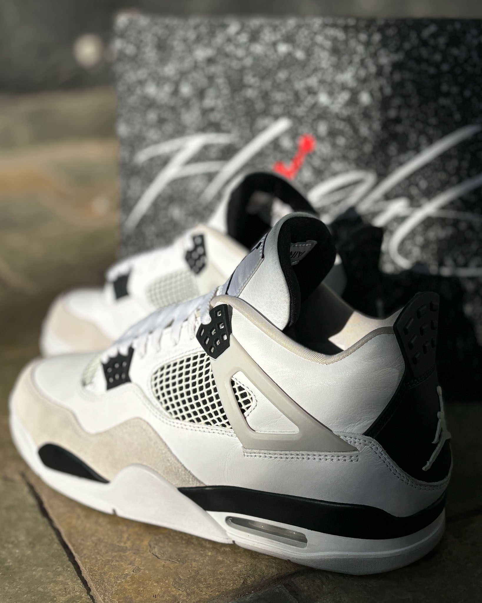 Nike Air Jordan 4 Retro White/Black-Neutral Grey