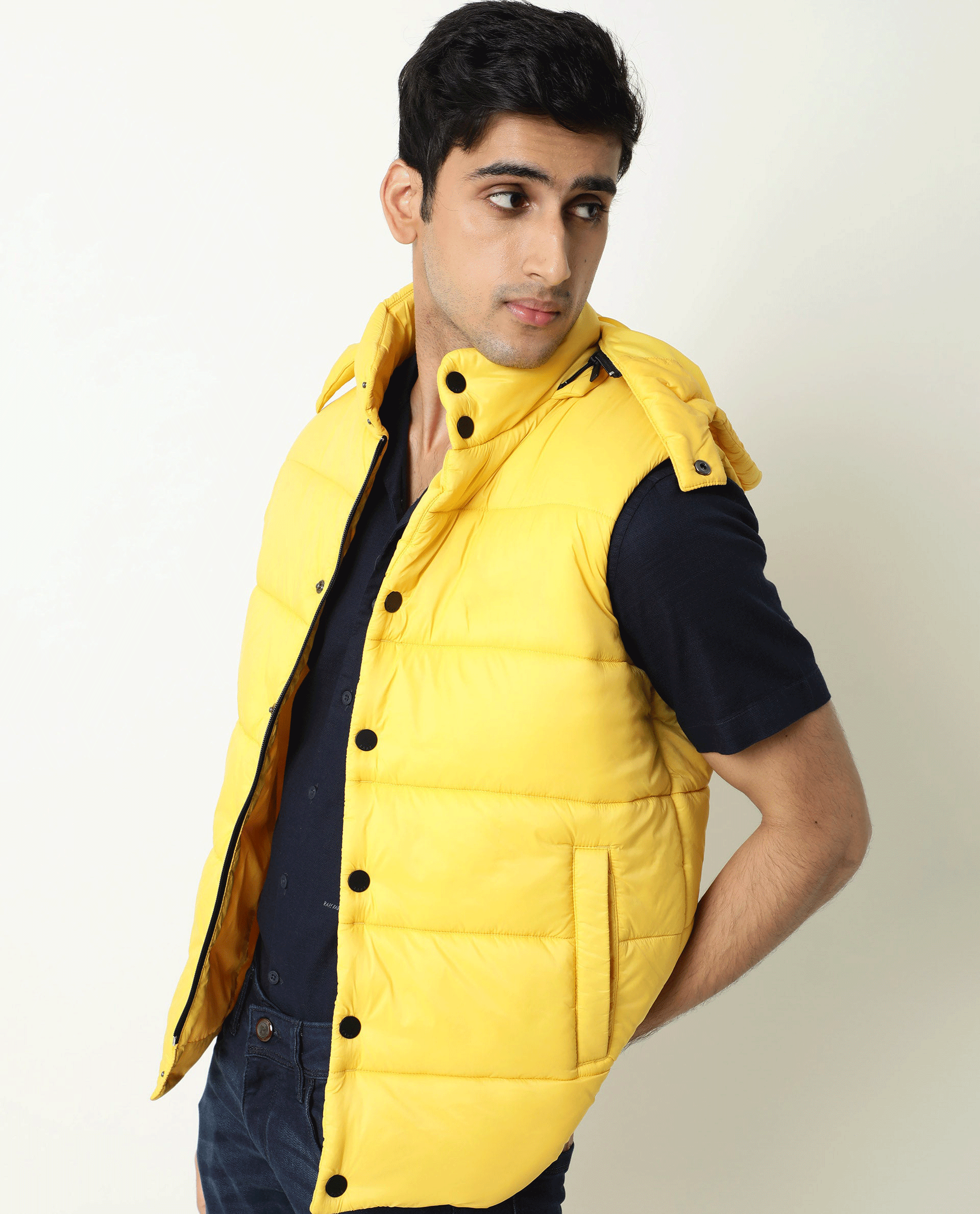 Rare Rabbit Men's Depot Yellow Plain Sleeveless Detachable Hood Puffer Jacket