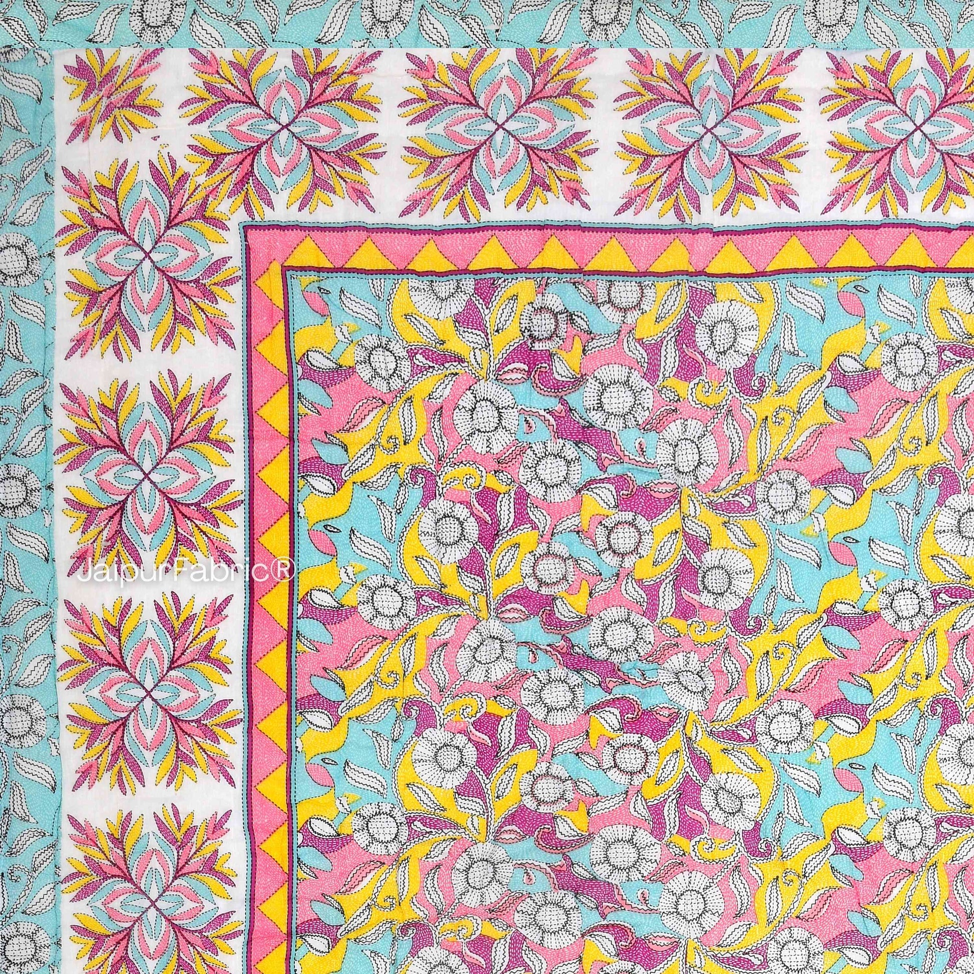 Tropical Dreamscape Colorful Lush Floral Patterns Reversible Quilt Double Bed Rajai