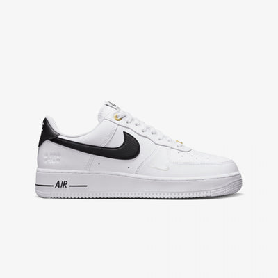 Nike | AIR FORCE 1 '07 LV8 { WHITE/BLACK