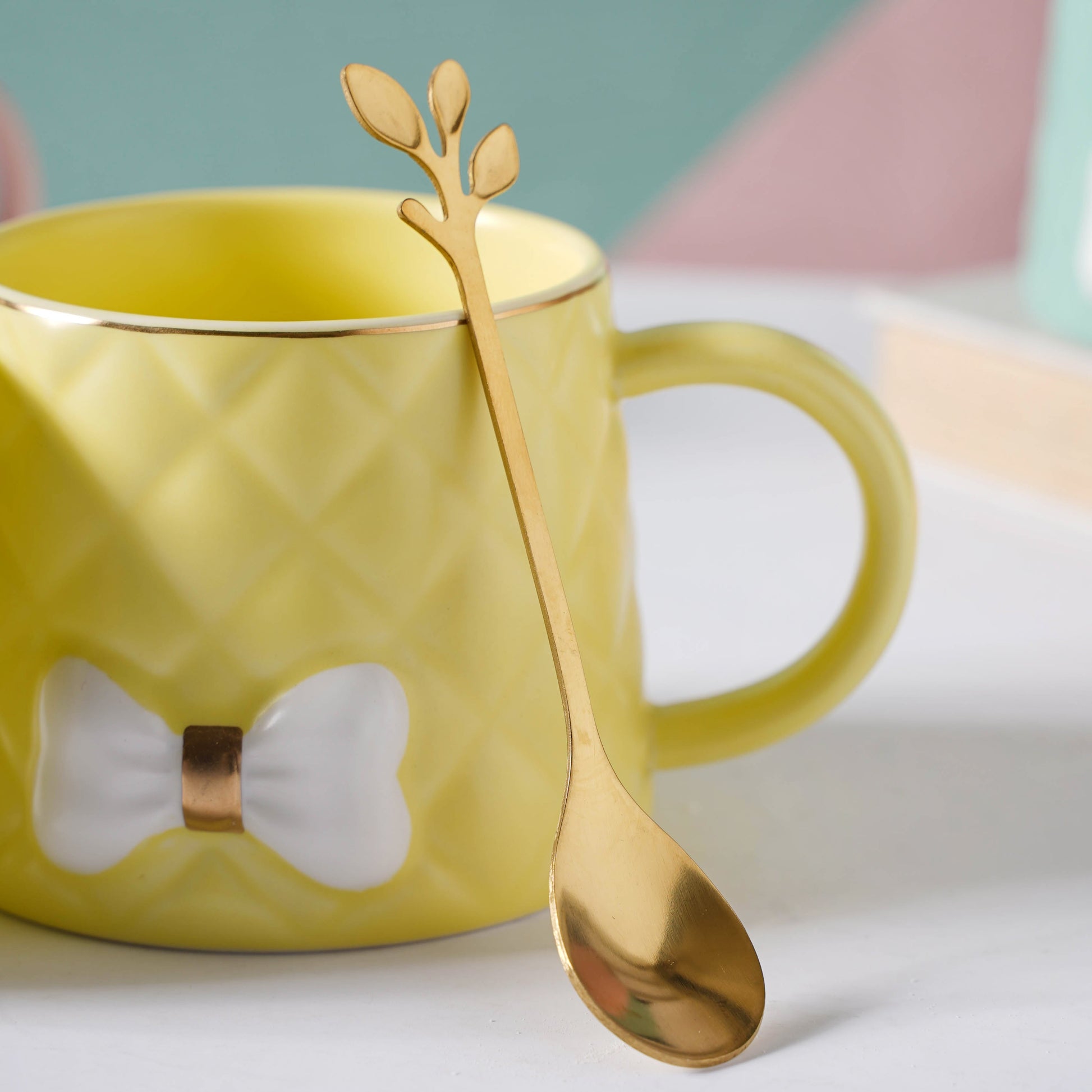 Textured Bow Cup
