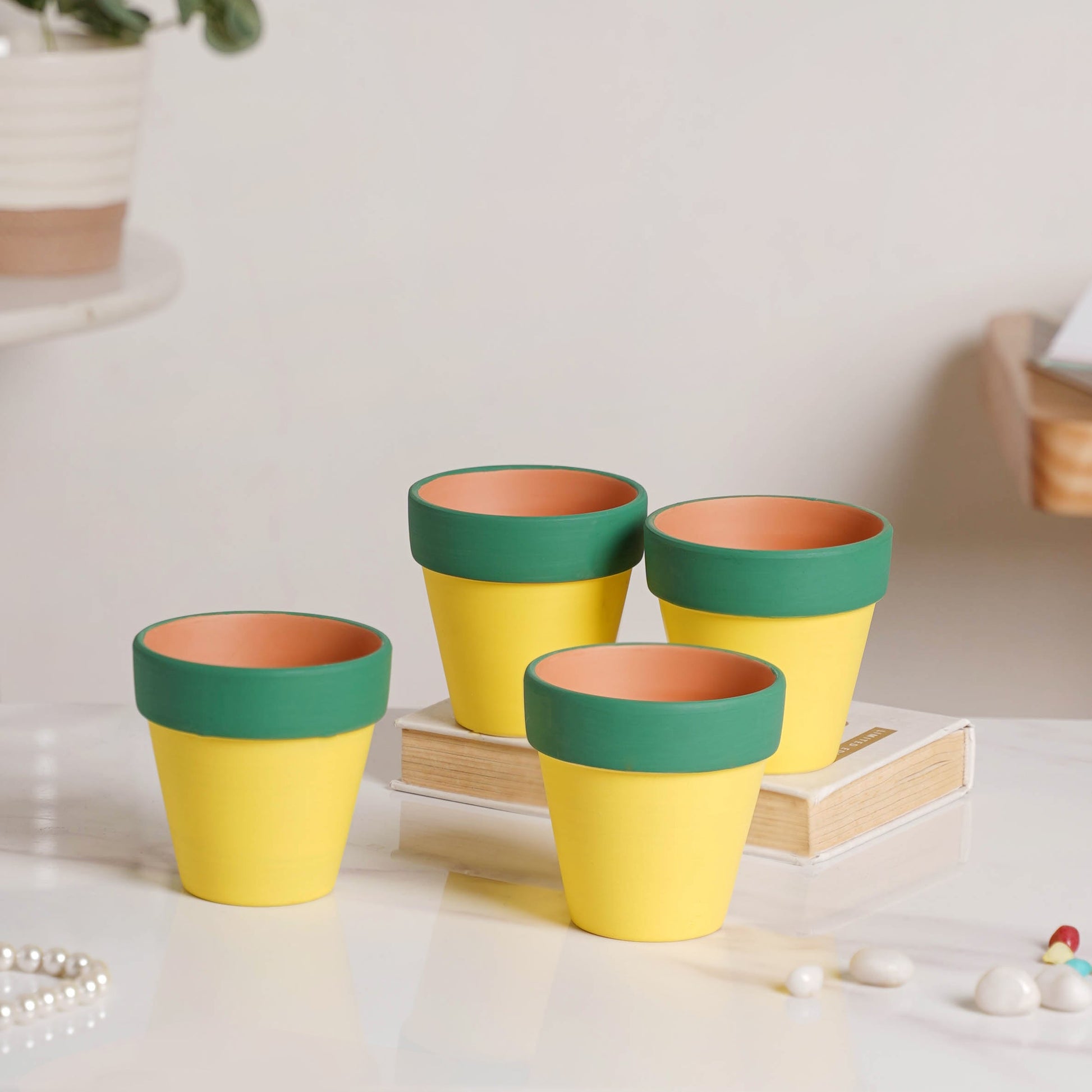 Green Rim Yellow Clay Pot Set Of 4