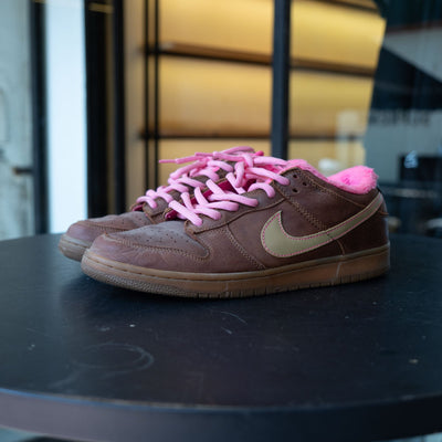 Nike SB Dunk Low Gibson Guitar Case
