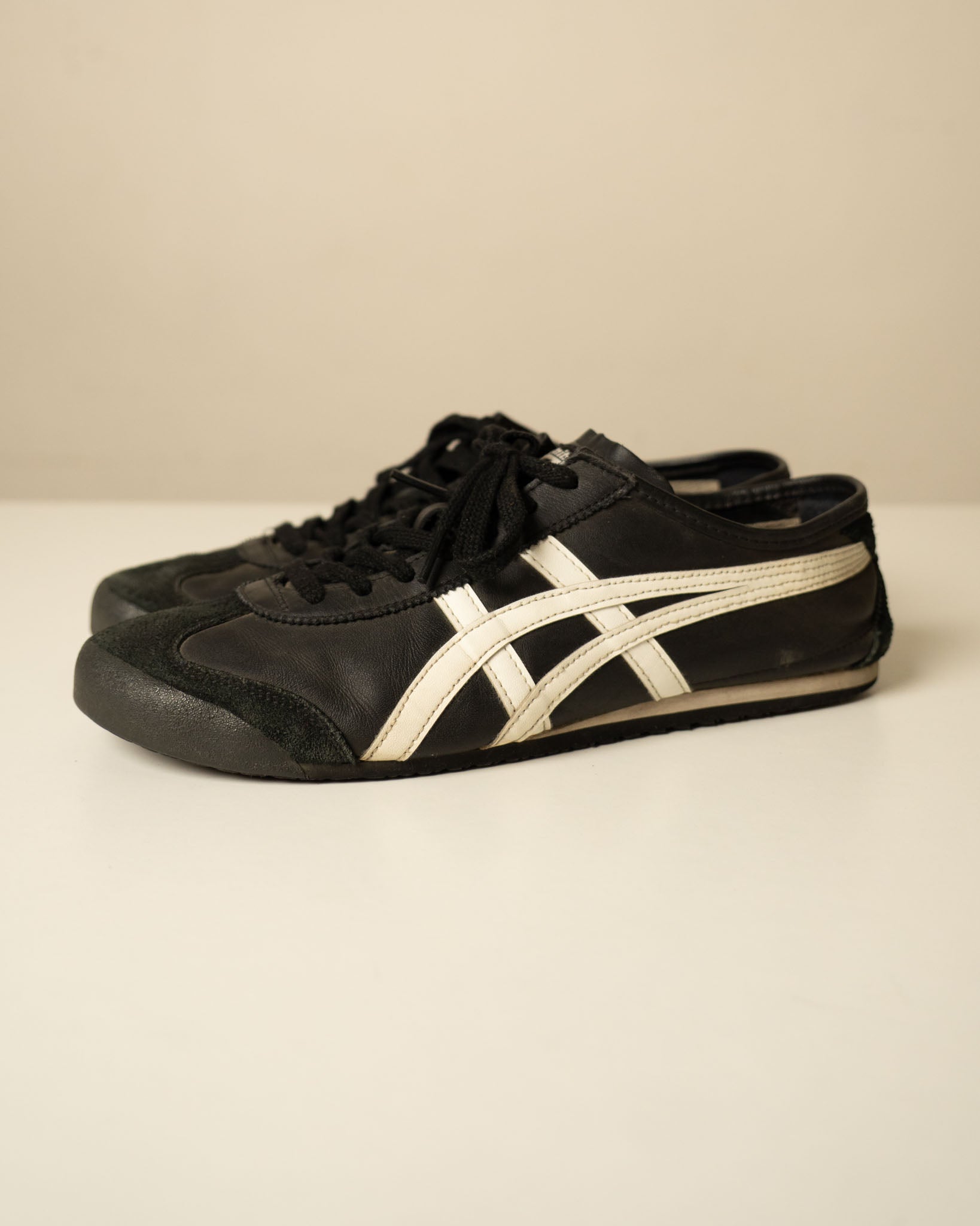 Onitsuka Tiger Mexico 66 Lace-Up Sneakers