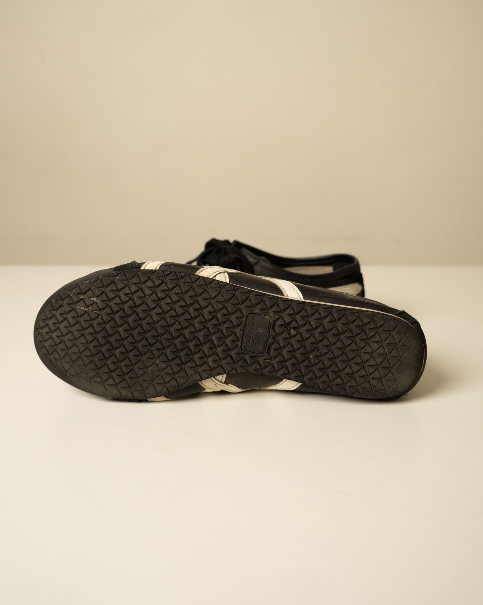 Onitsuka Tiger Mexico 66 Lace-Up Sneakers