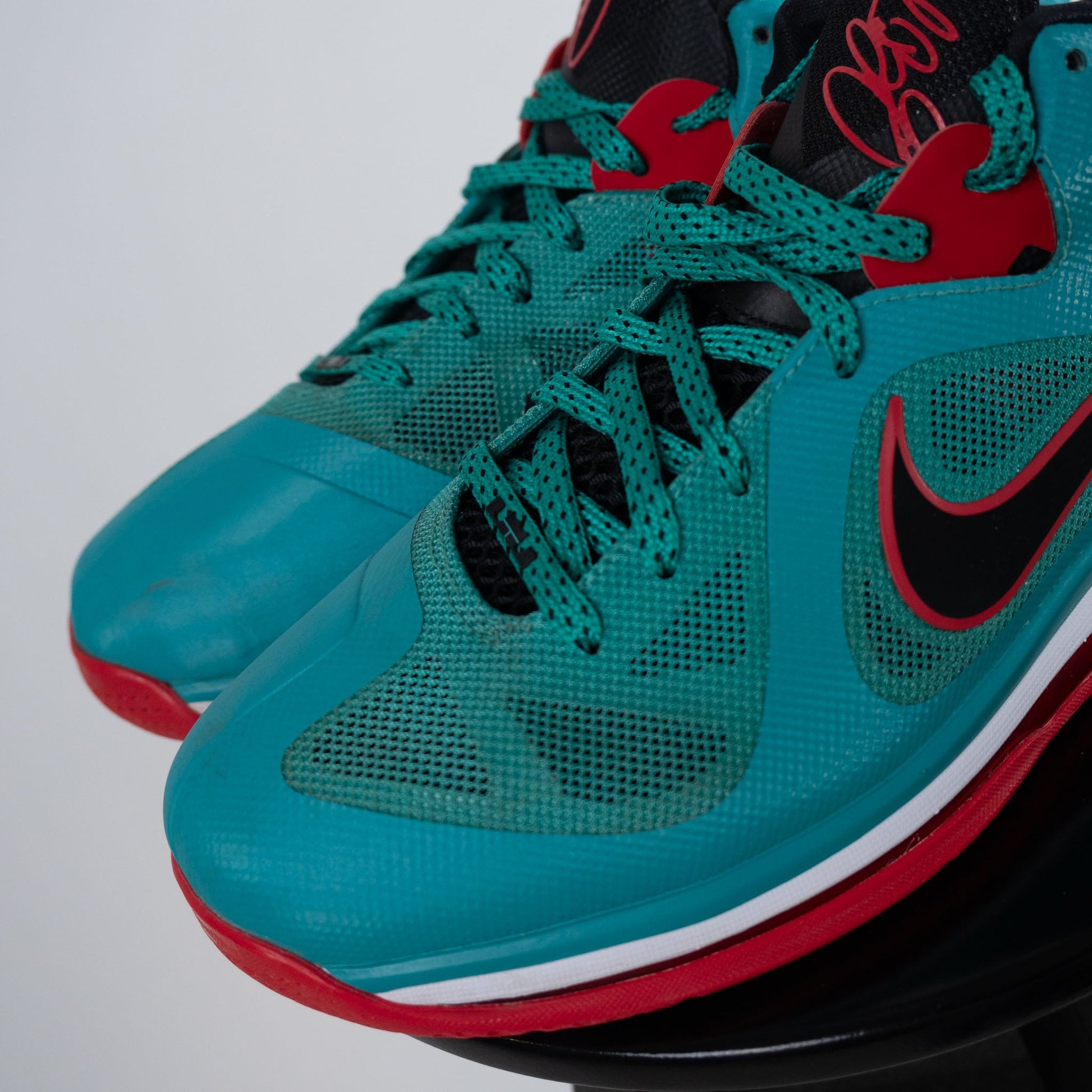 Nike Lebron 9 Low Liverpool