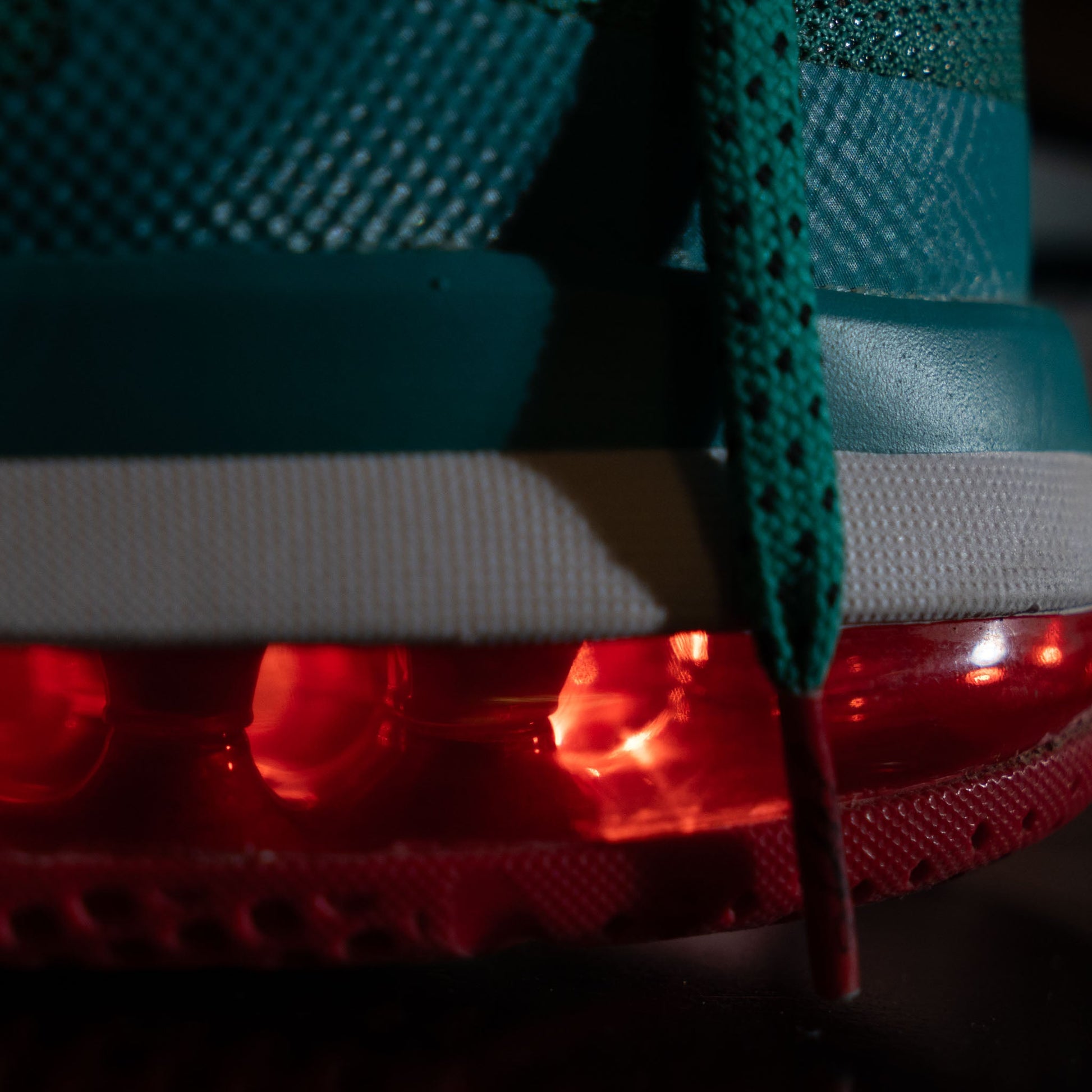 Nike Lebron 9 Low Liverpool