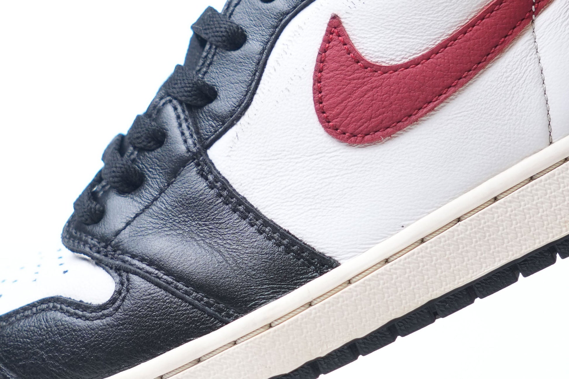 Nike Air Jordan 1 Retro High OG Gym Red