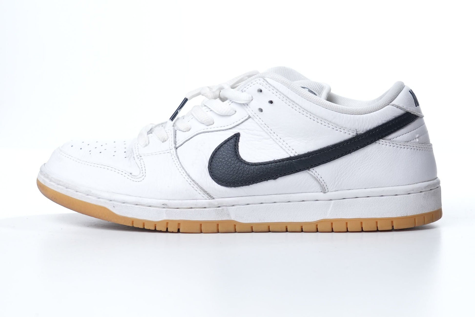 Nike SB Dunk Low 'White & Gum Light Brown'