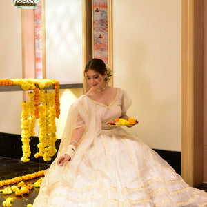 nooraniyat white organza lehenga