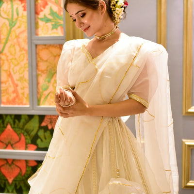 nooraniyat white organza lehenga