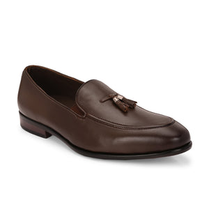 Rover Tassel Loafers by Aspeerio