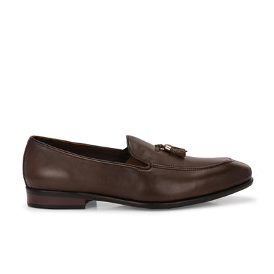 Rover Tassel Loafers by Aspeerio