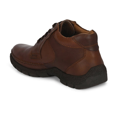 Mudtrail Lace-Up Low Ankle Boots by Aspeerio