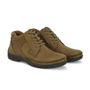 Mudtrail Lace-Up Low Ankle Boots by Aspeerio