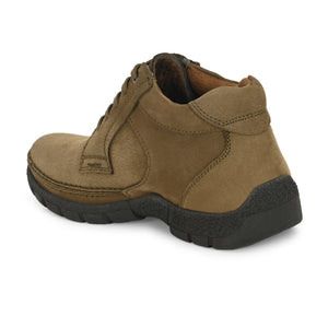 Mudtrail Lace-Up Low Ankle Boots by Aspeerio