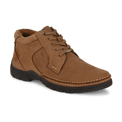 Mudtrail Lace-Up Low Ankle Boots by Aspeerio