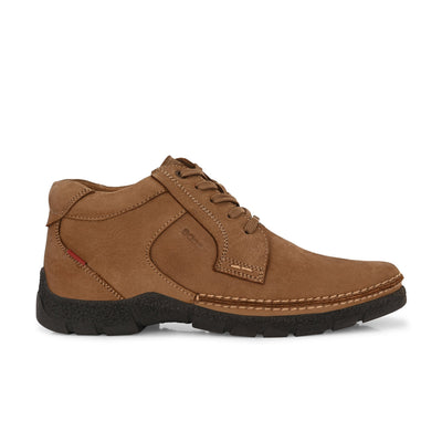 Mudtrail Lace-Up Low Ankle Boots by Aspeerio