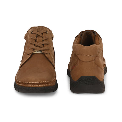 Mudtrail Lace-Up Low Ankle Boots by Aspeerio