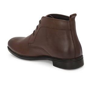 Egoss Leather Chukka Boots For Men