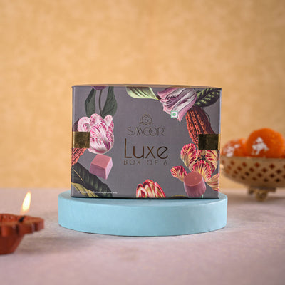 Snake Golden Hahnii & Epiphany Gourmet Nutty Delights Diwali Combo