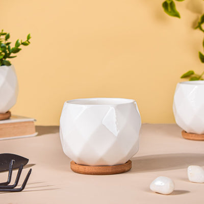 White Ceramic Planter Diamond Pattern Set Of 4