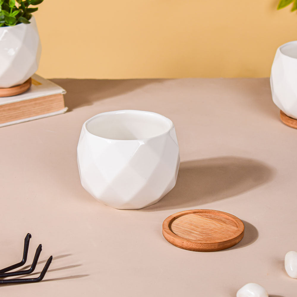 White Ceramic Planter Diamond Pattern Set Of 4