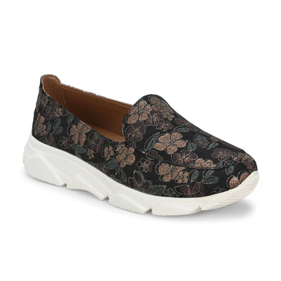 Sneakers by Lady Boss x Egoss