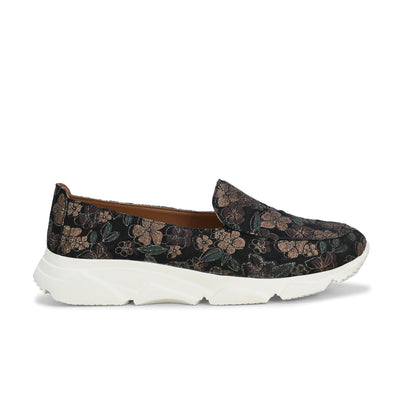 Sneakers by Lady Boss x Egoss