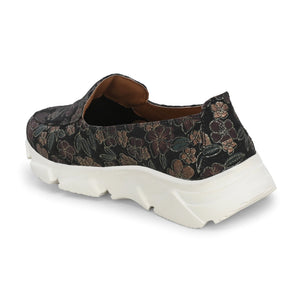 Sneakers by Lady Boss x Egoss