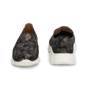 Sneakers by Lady Boss x Egoss