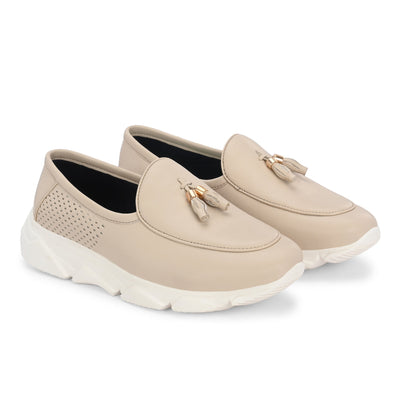 Sneakers by Lady Boss x Egoss