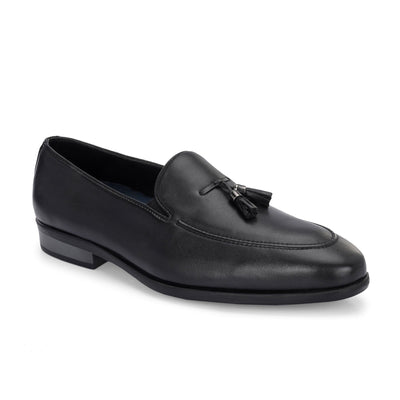 Rover Tassel Loafers by Aspeerio