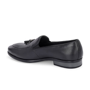 Rover Tassel Loafers by Aspeerio