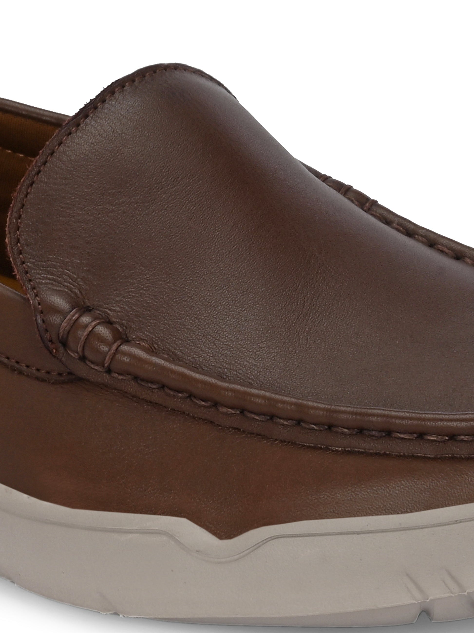 Moonwalk Slip-On Sneakers by Aspeerio
