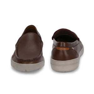 Moonwalk Slip-On Sneakers by Aspeerio