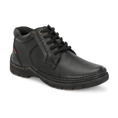 Mudtrail Lace-Up Low Ankle Boots by Aspeerio