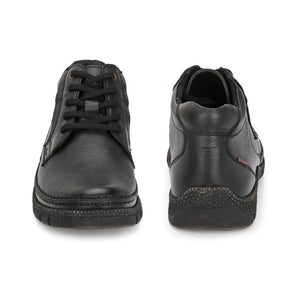 Mudtrail Lace-Up Low Ankle Boots by Aspeerio