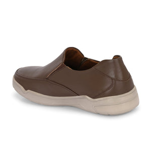 Moonwalk Slip-On Sneakers by Aspeerio