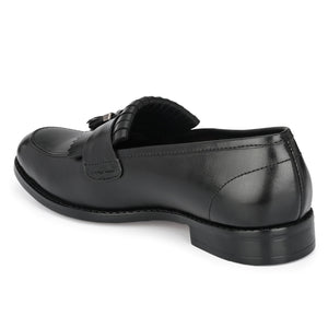 Tassled Formal Penny Loafers For Men with Textured Top
