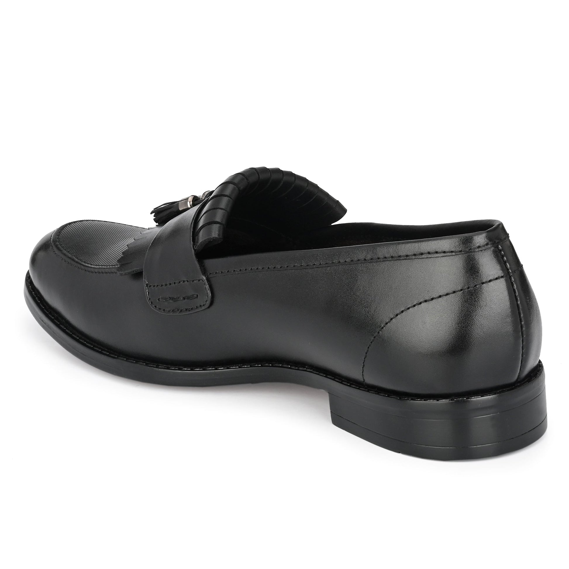 Tassled Formal Penny Loafers For Men with Textured Top