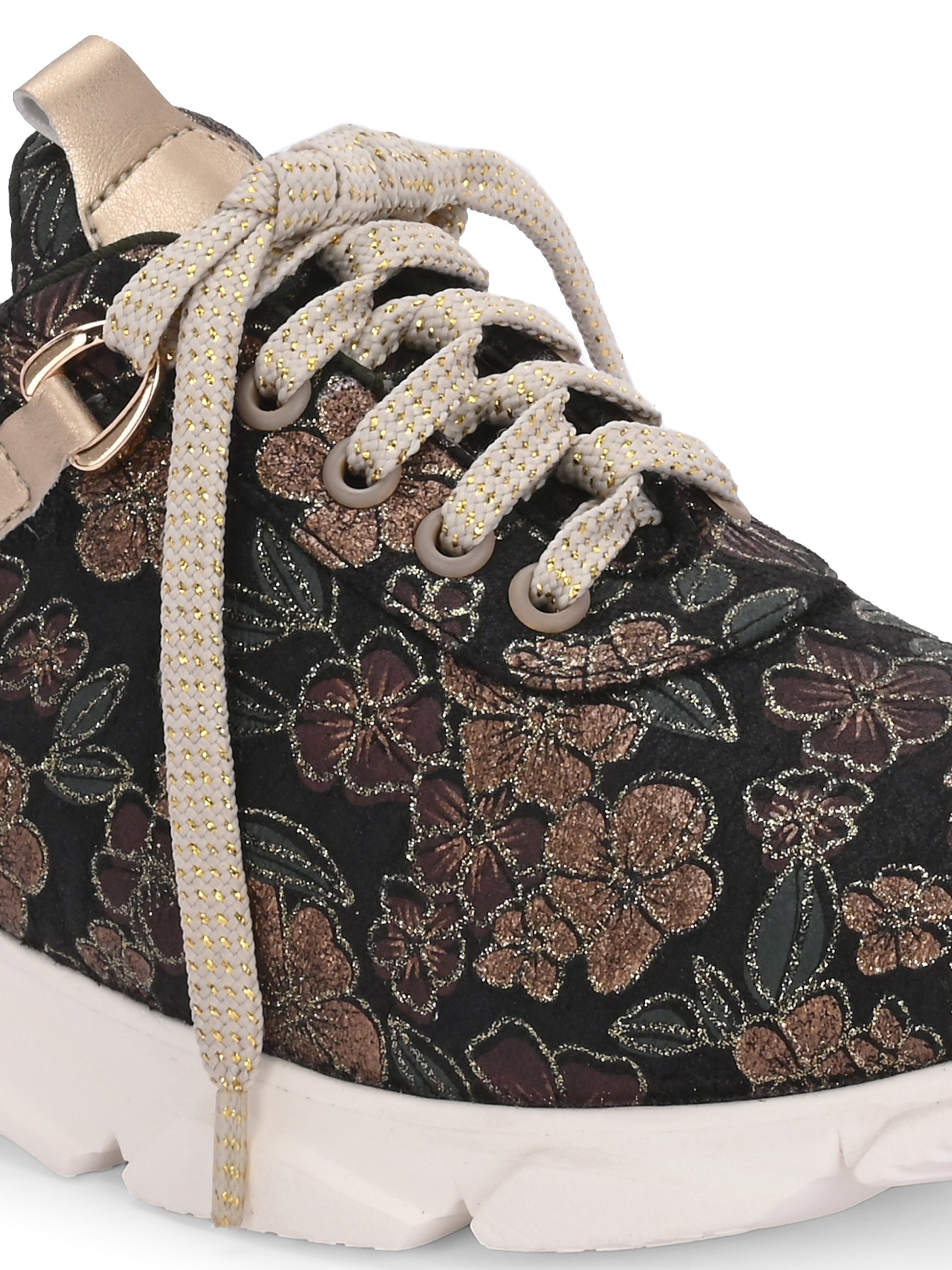 Sneakers by Lady Boss x Egoss
