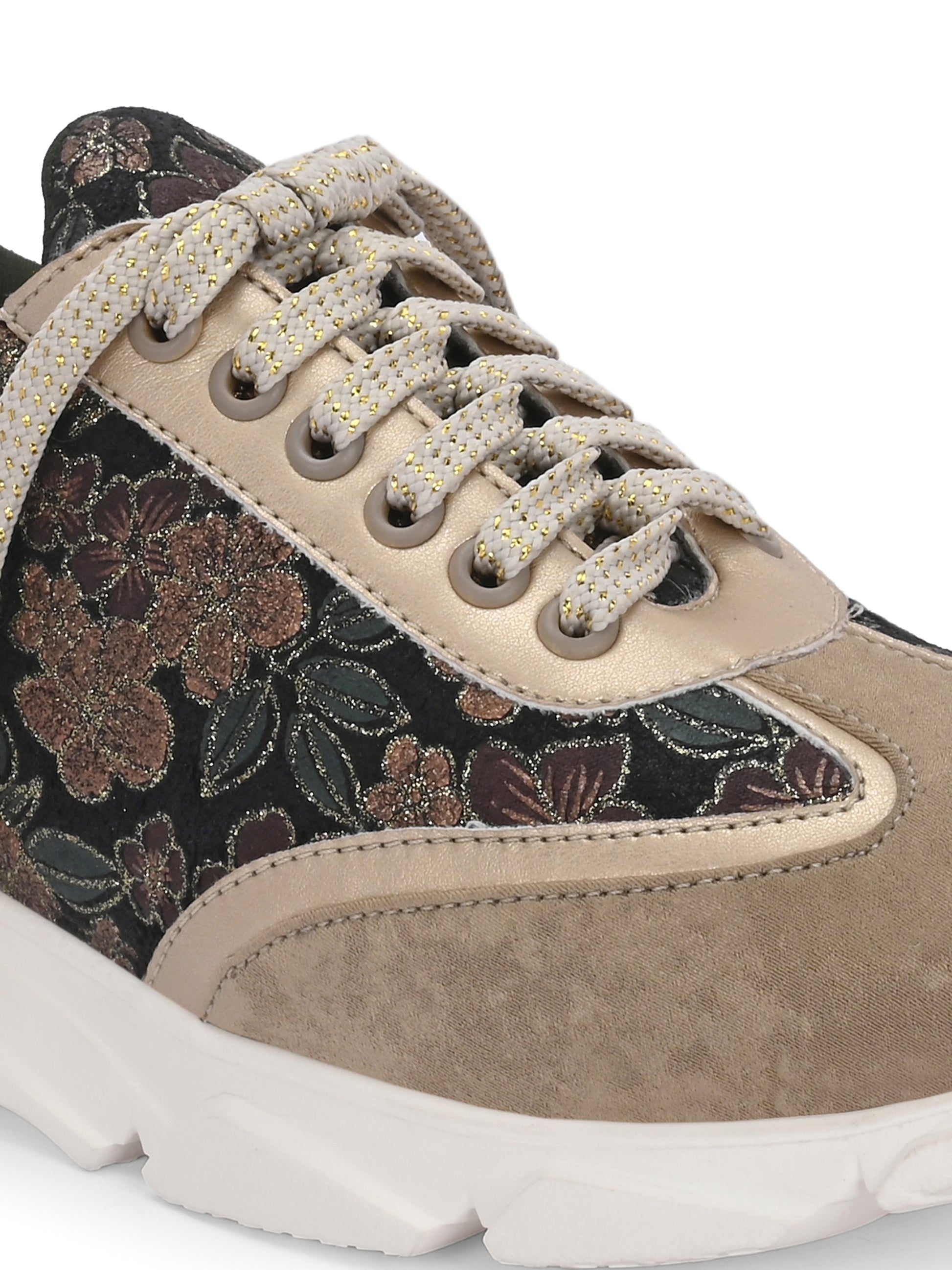 Sneakers by Lady Boss x Egoss